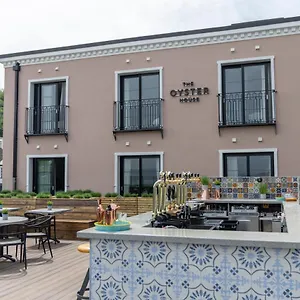 4* Hotel Oyster House